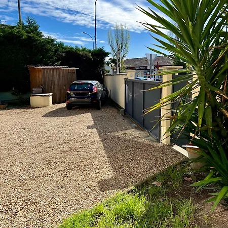 Confortable T2 De 50 M2 Avec Parking Prive 公寓