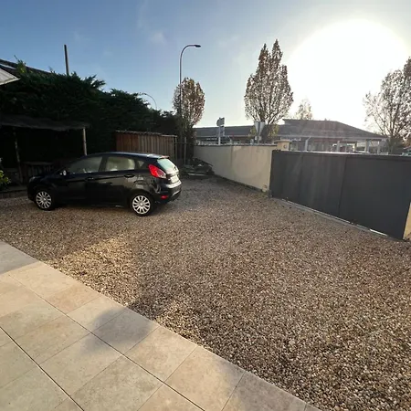 Confortable T2 De 50 M2 Avec Parking Prive 公寓