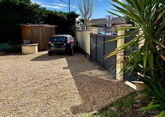 Confortable T2 De 50 M2 Avec Parking Prive Lejlighed